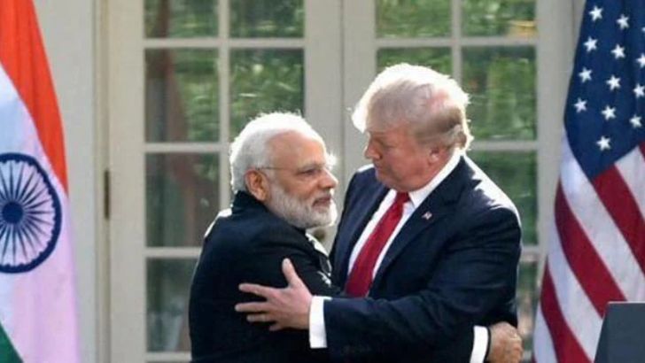 https://salarnews.in/public/uploads/images/newsimages/maannewsimage01092025_215620_Trump hug Modi.jpg
